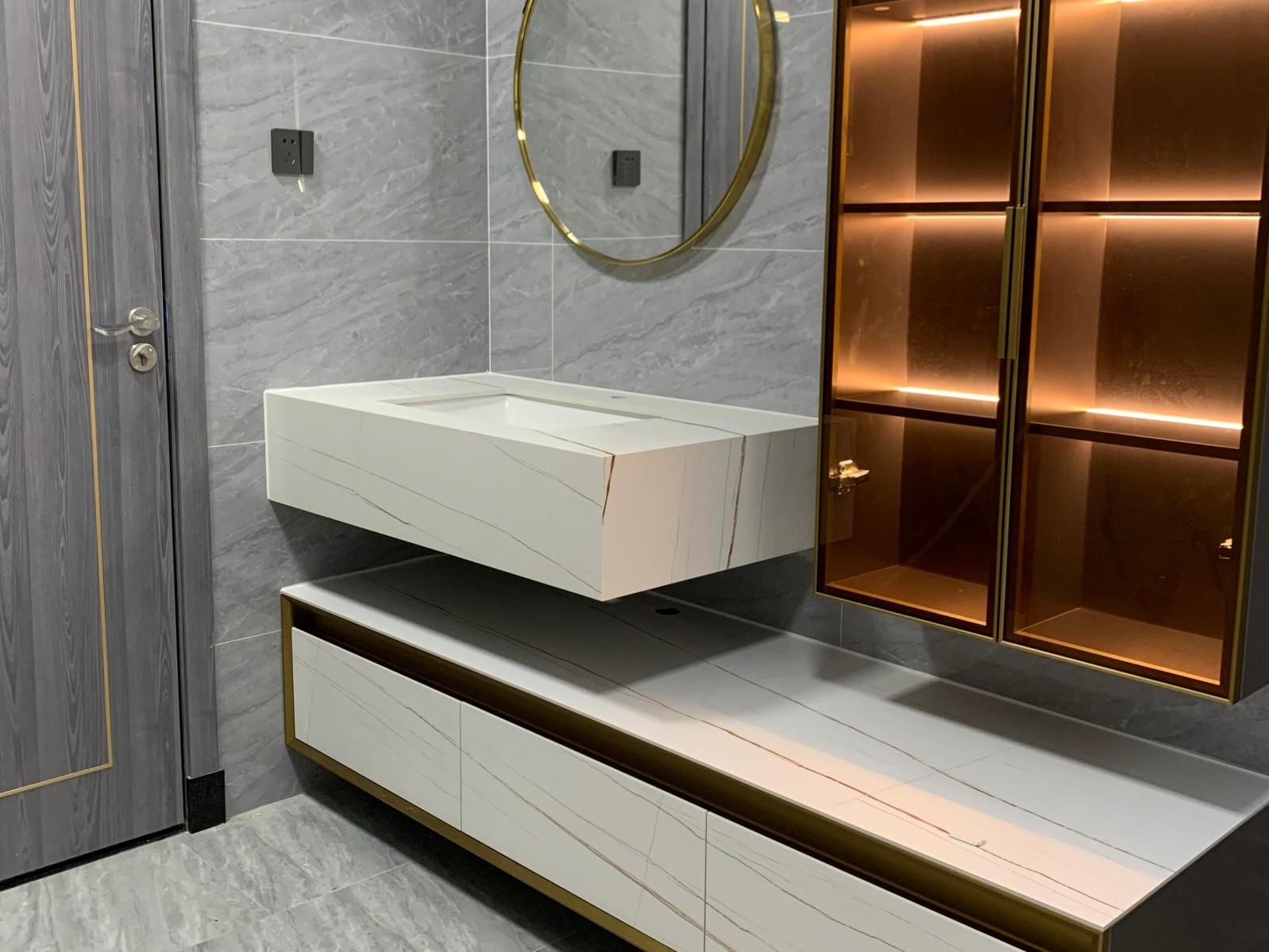 Modern minimalist style